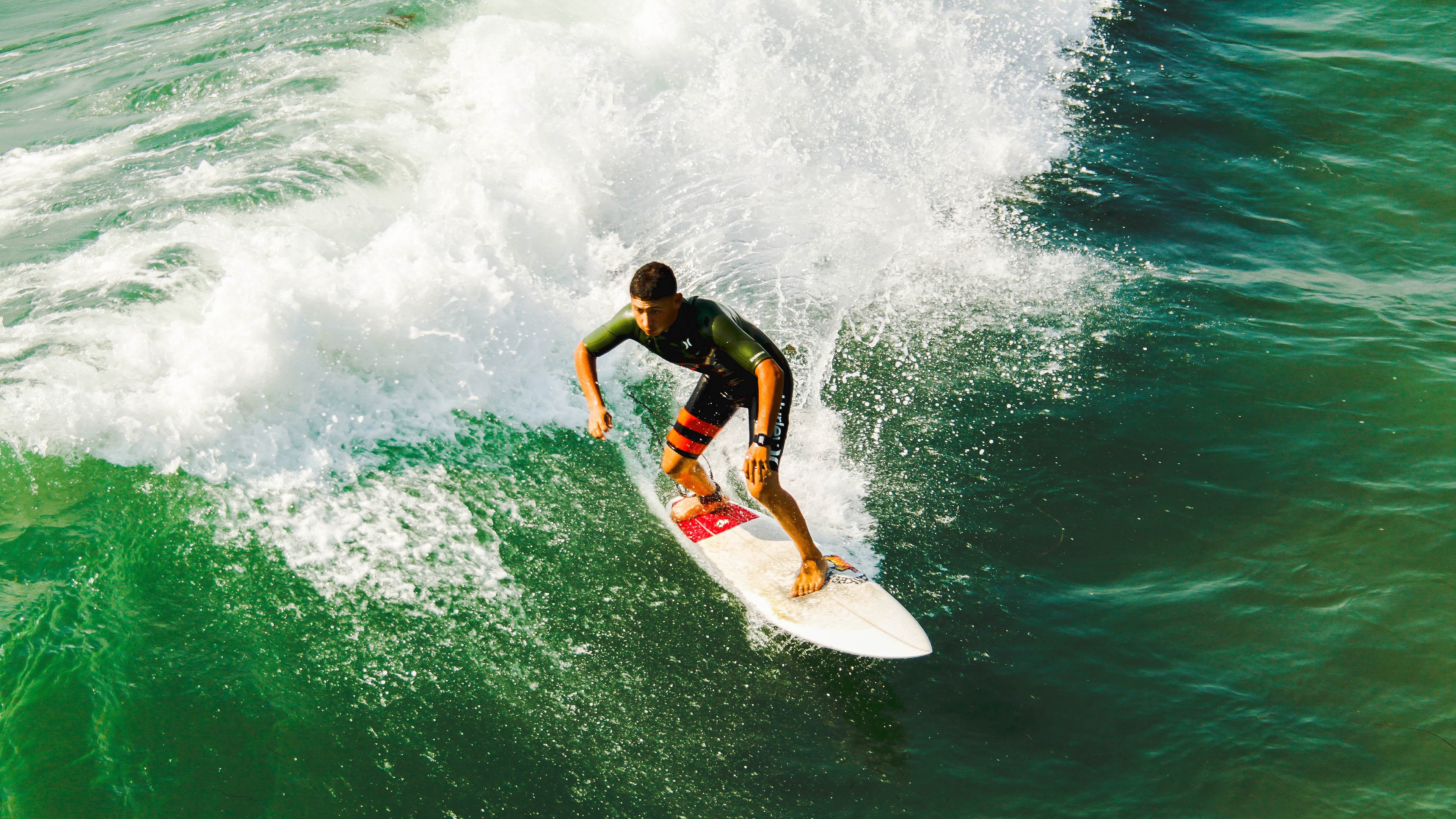 特色夜光漂流，黑暗中的水上极速漂流，夜光漂一般多少钱